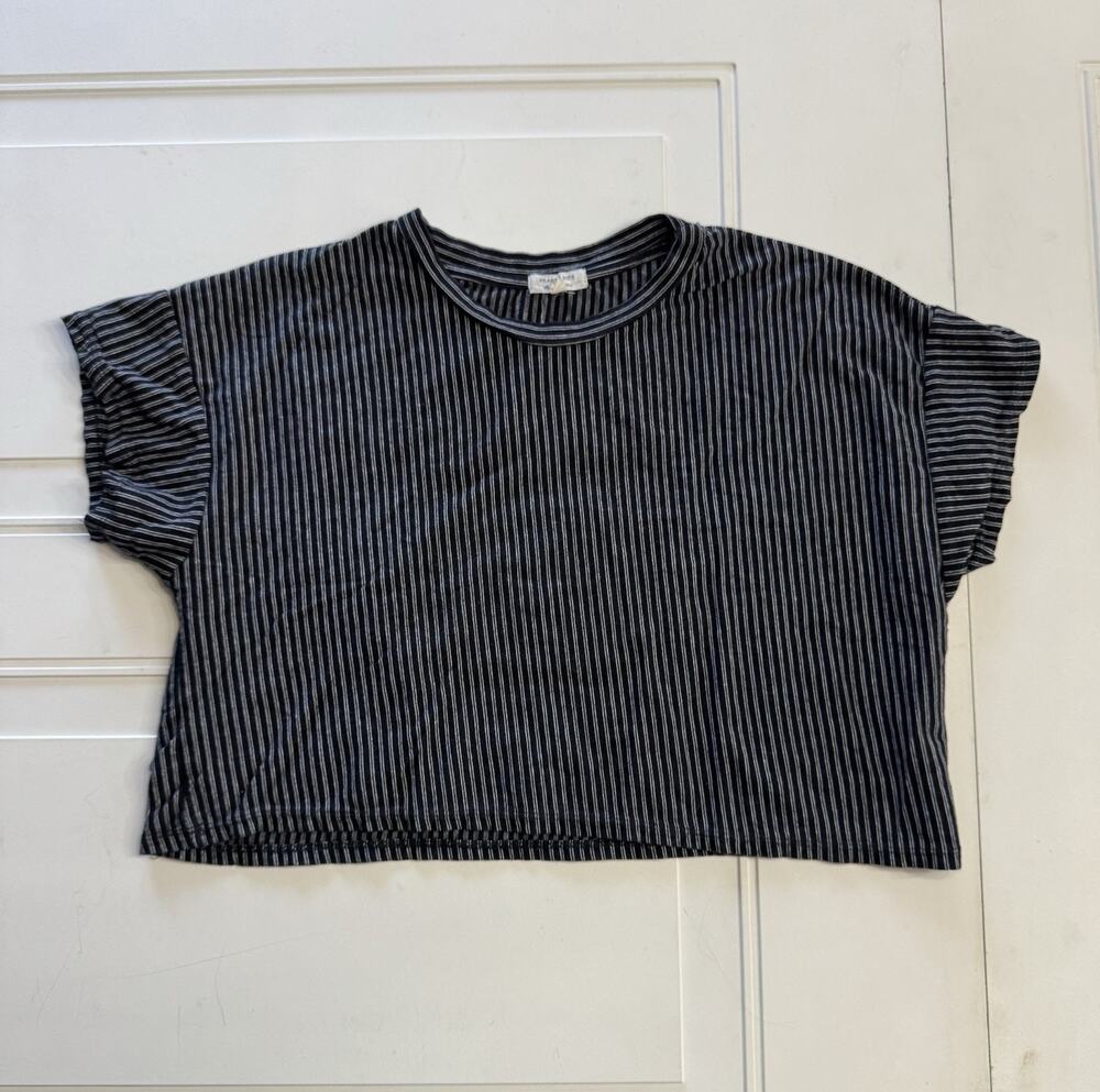 Heart & Hips Womens Sz L Black Striped Short Sleeve Crop Top Tee T Shirt